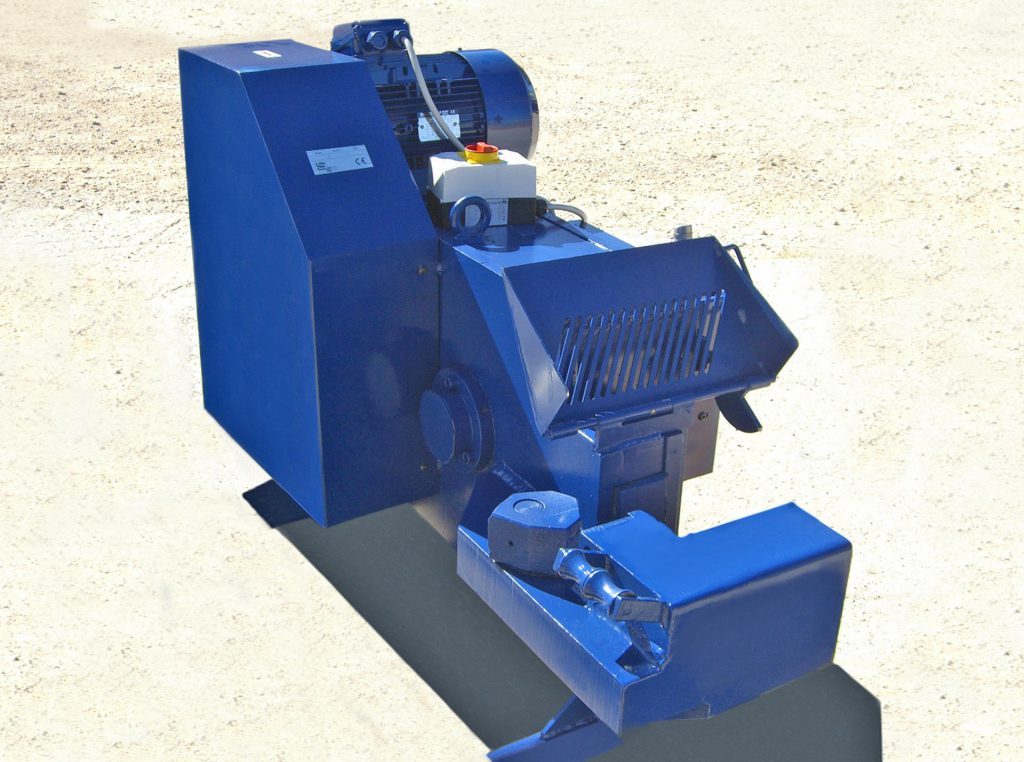 Compact rebar cutting machines