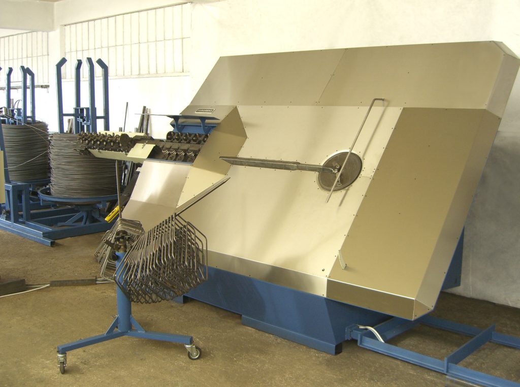 Automatic rebar stirrup benders from coil