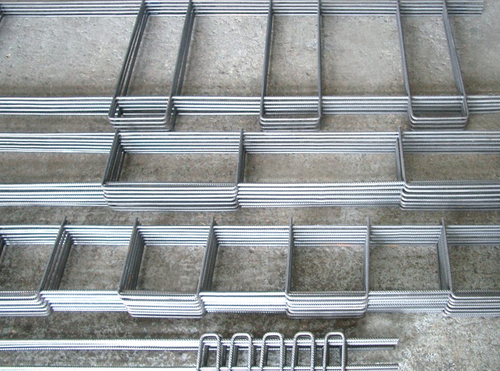 Specialized ladder-type welding lines for unique precast elements