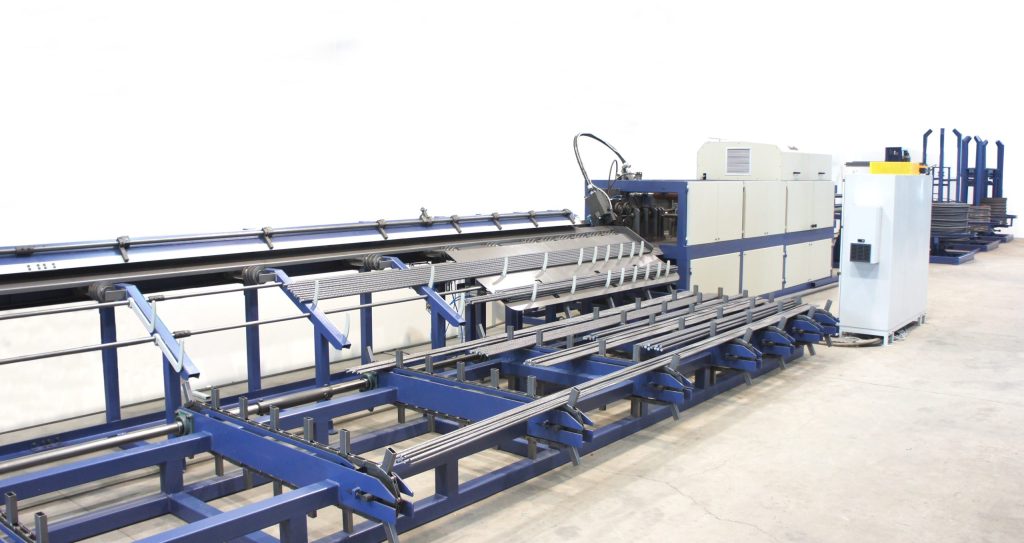 Multi-line straightening and cutting machines for rebar processing